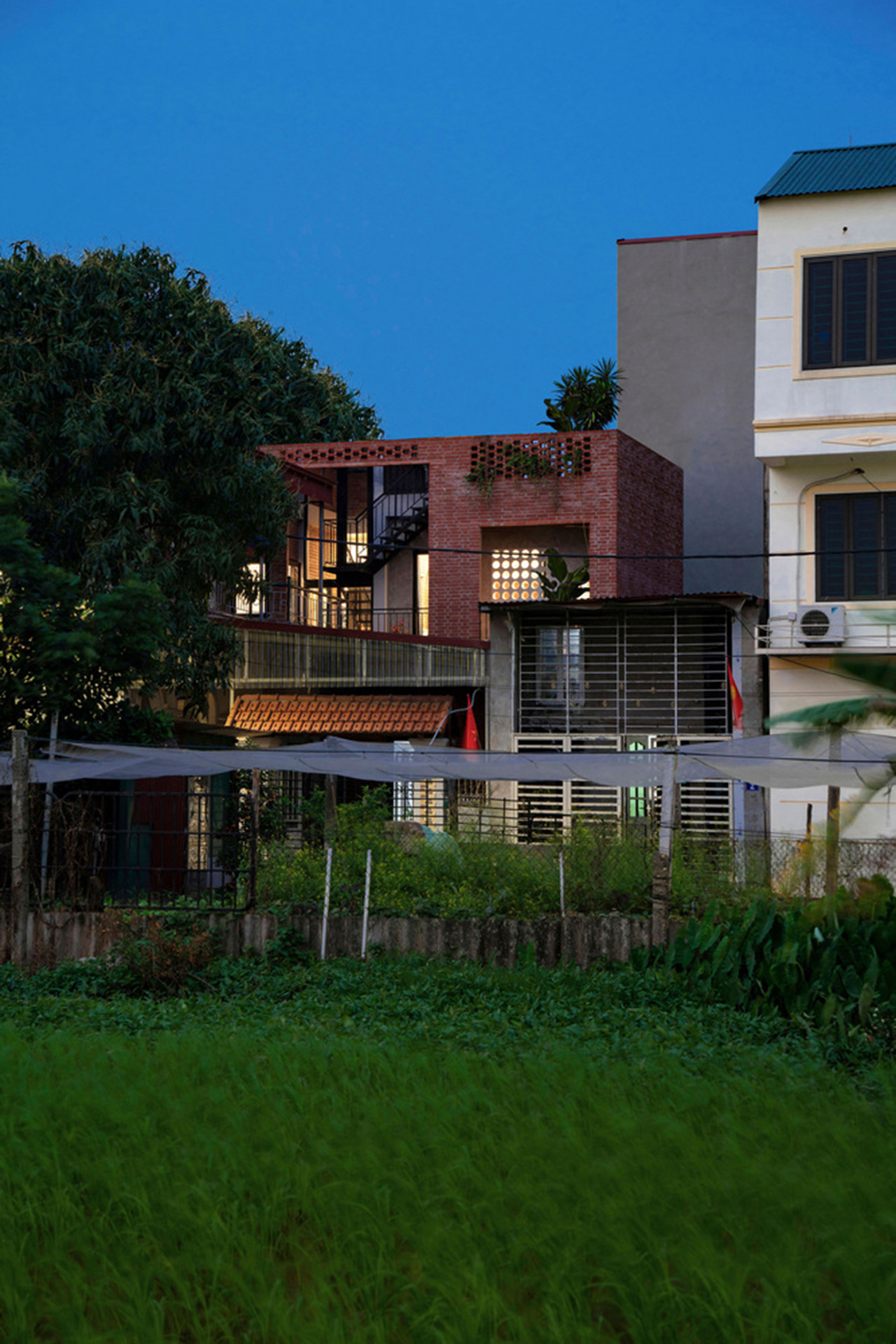 small-brick-house-tung-nguyen-architects-14-807