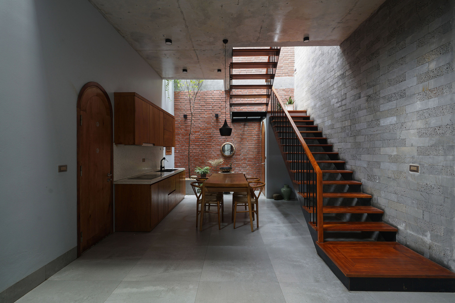 small-brick-house-tung-nguyen-architects-5-811